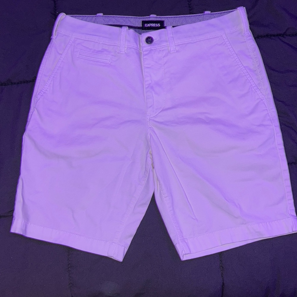 Express- White shorts